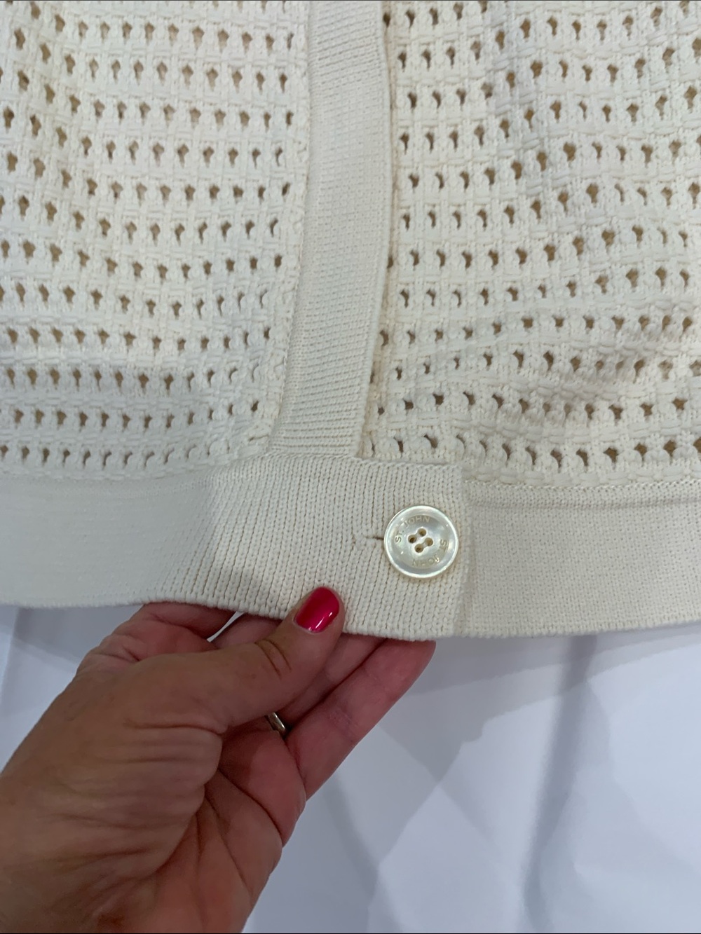 St. John Cream Openwork Crochet Set w slip. Size 8. Worn once - Picture 7 of 11